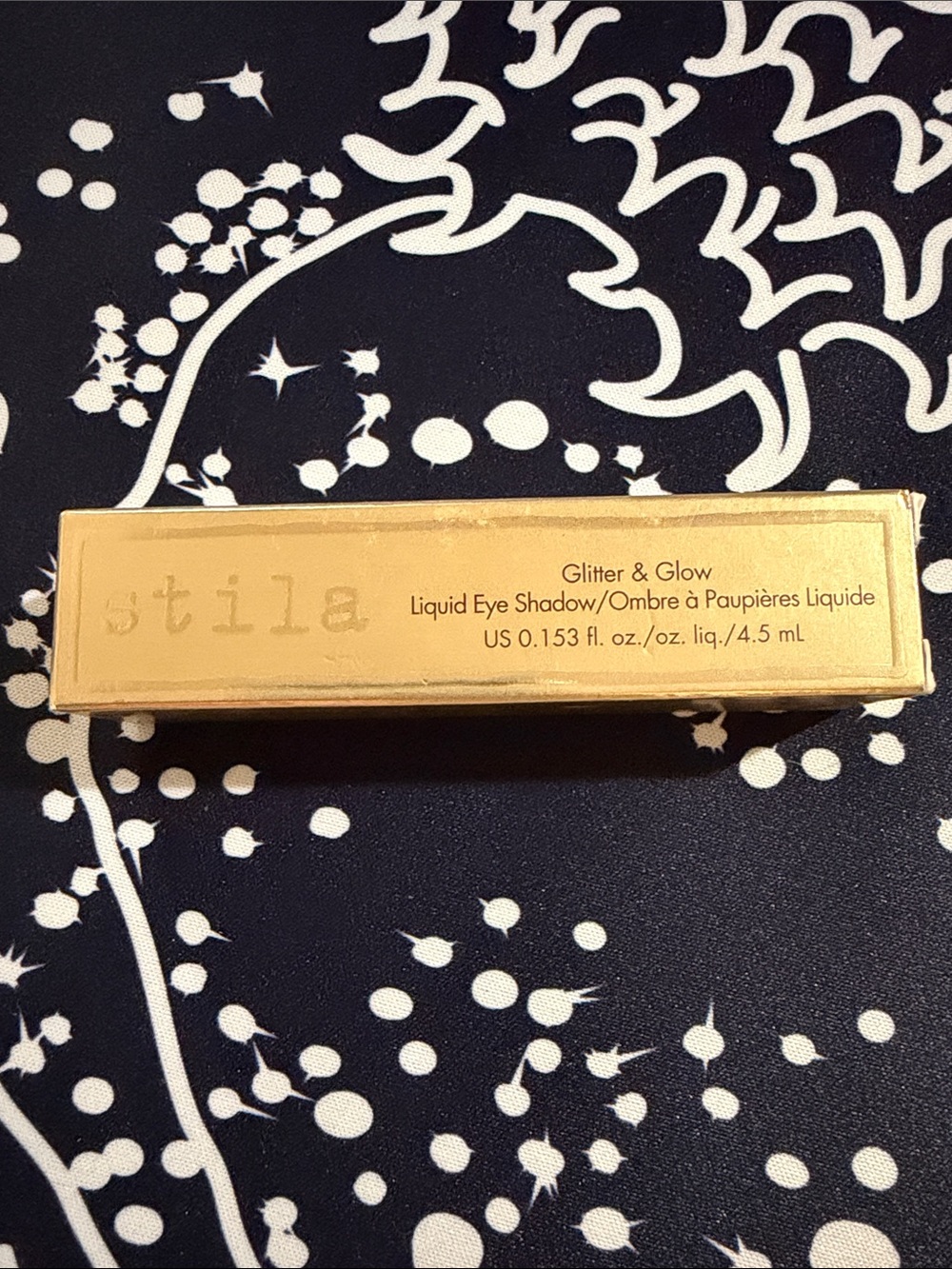 Stila Glitter & Glow Liquid Eye Shadow in Molten Midnight
